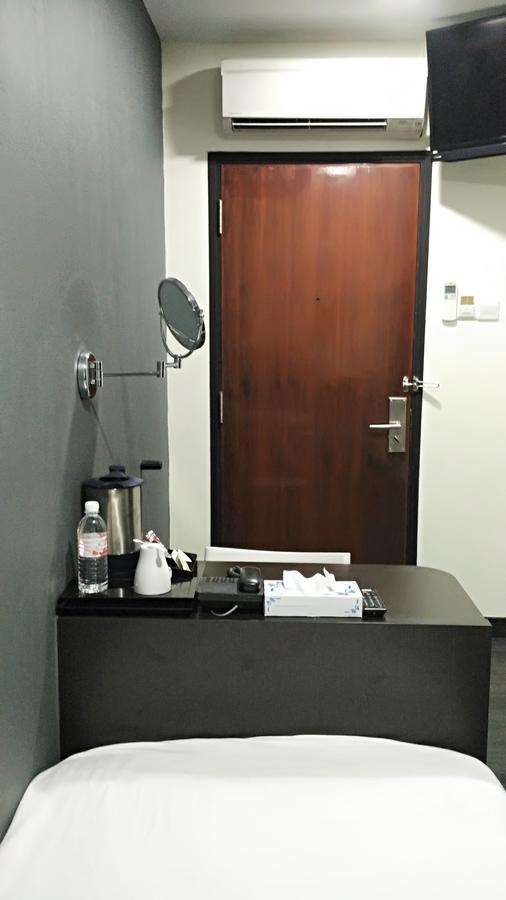 Hotel L At 51 Desker Singapur